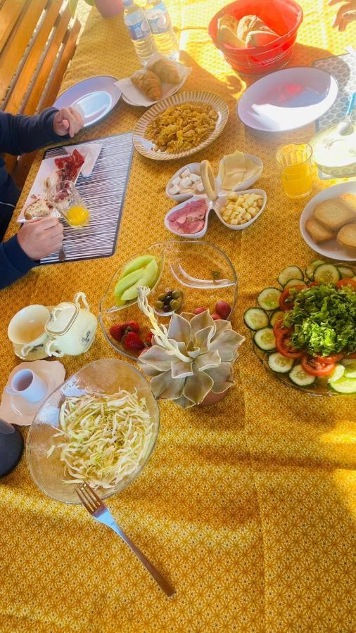 Zion Jardim Monsanto Bed & Breakfast ภายนอก รูปภาพ